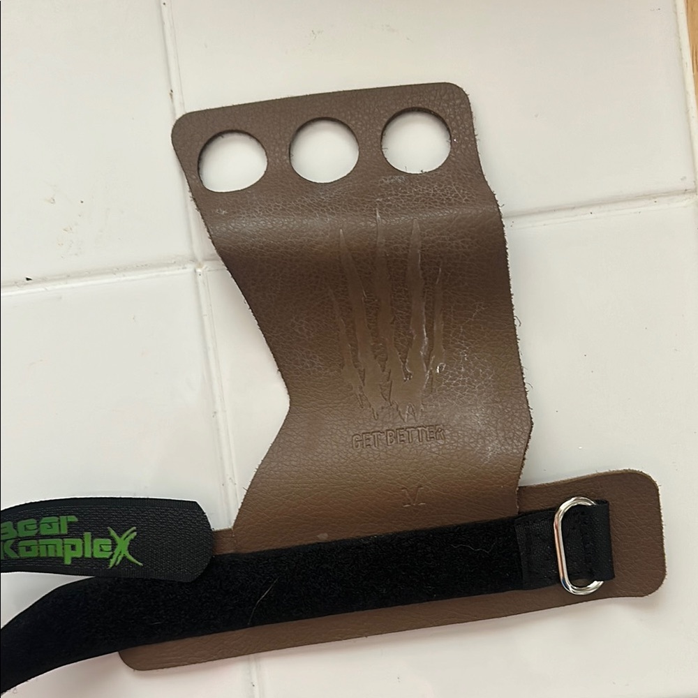 Leather Gymnastics Hand Grip - Bear Komplex ONE HAND
